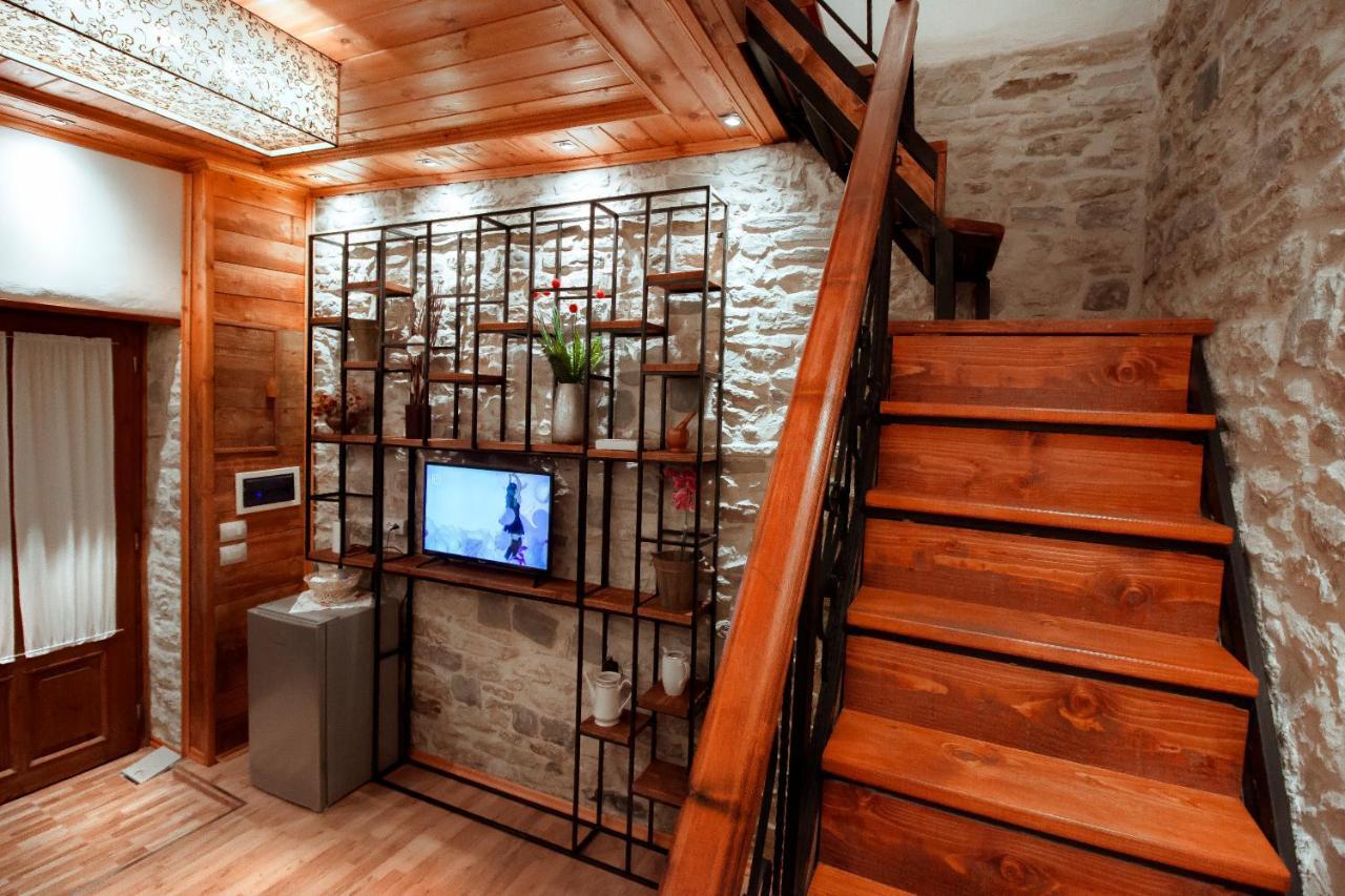 Duplex Apartment Viktoria Gjirokastër Exteriör bild