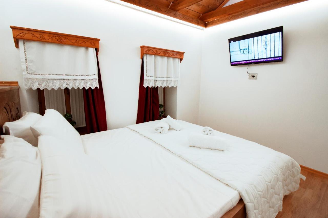 Duplex Apartment Viktoria Gjirokastër Exteriör bild