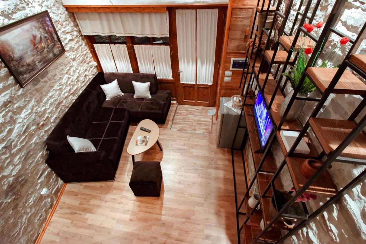 Duplex Apartment Viktoria Gjirokastër Exteriör bild