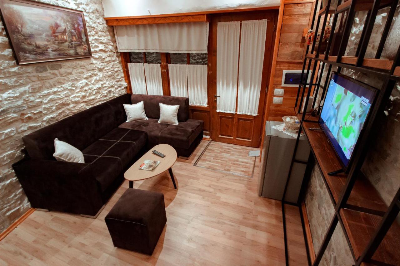 Duplex Apartment Viktoria Gjirokastër Exteriör bild
