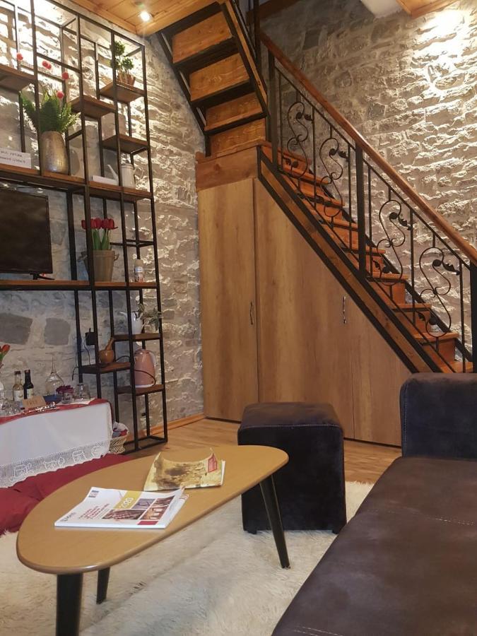 Duplex Apartment Viktoria Gjirokastër Exteriör bild